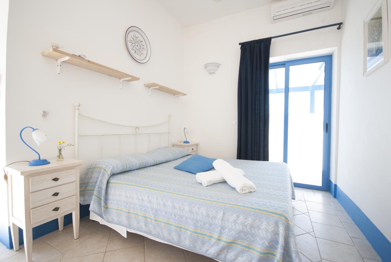 Villa Flora Studios & Apartments Conca Specchiulla Dış mekan fotoğraf