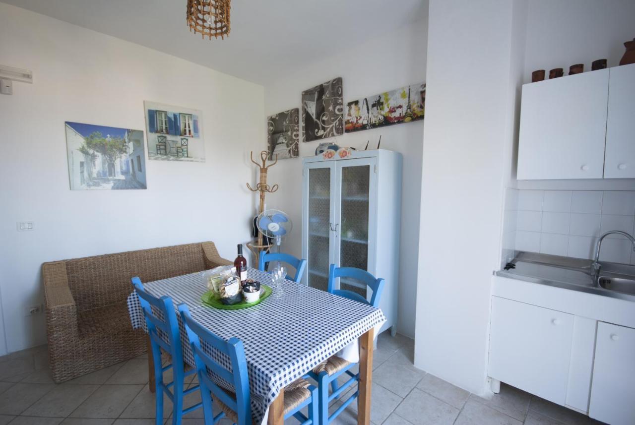Villa Flora Studios & Apartments Conca Specchiulla Dış mekan fotoğraf